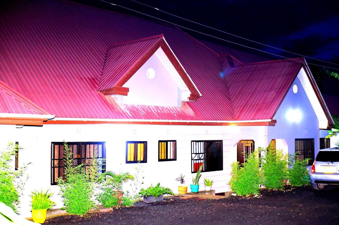 Safari Park House Bed & Breakfast Arusha Exterior photo