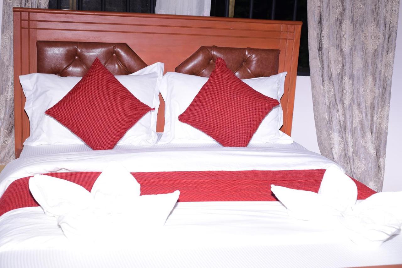 Safari Park House Bed & Breakfast Arusha Exterior photo