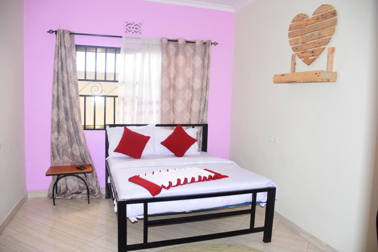 Safari Park House Bed & Breakfast Arusha Exterior photo
