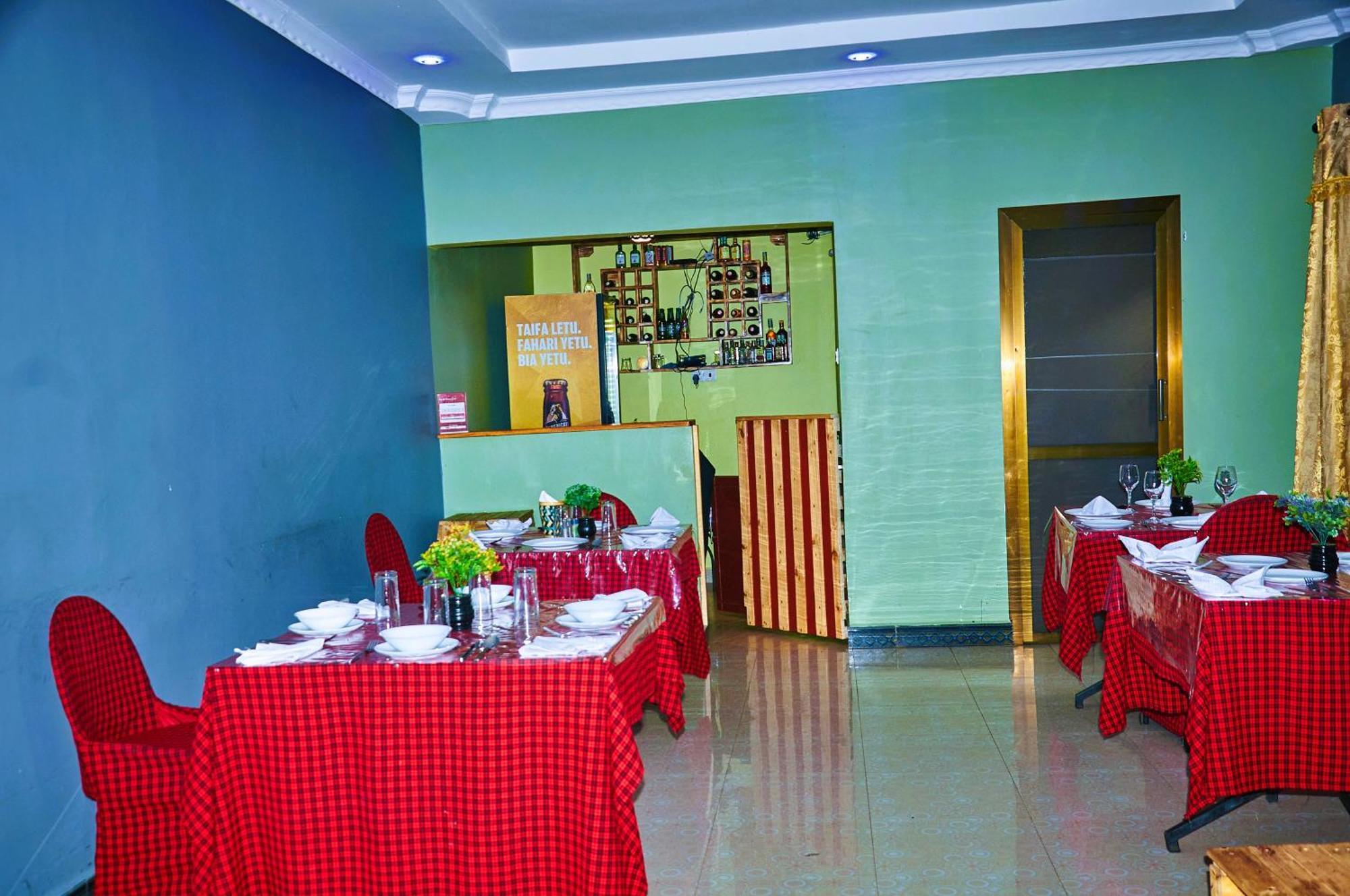 Safari Park House Bed & Breakfast Arusha Exterior photo