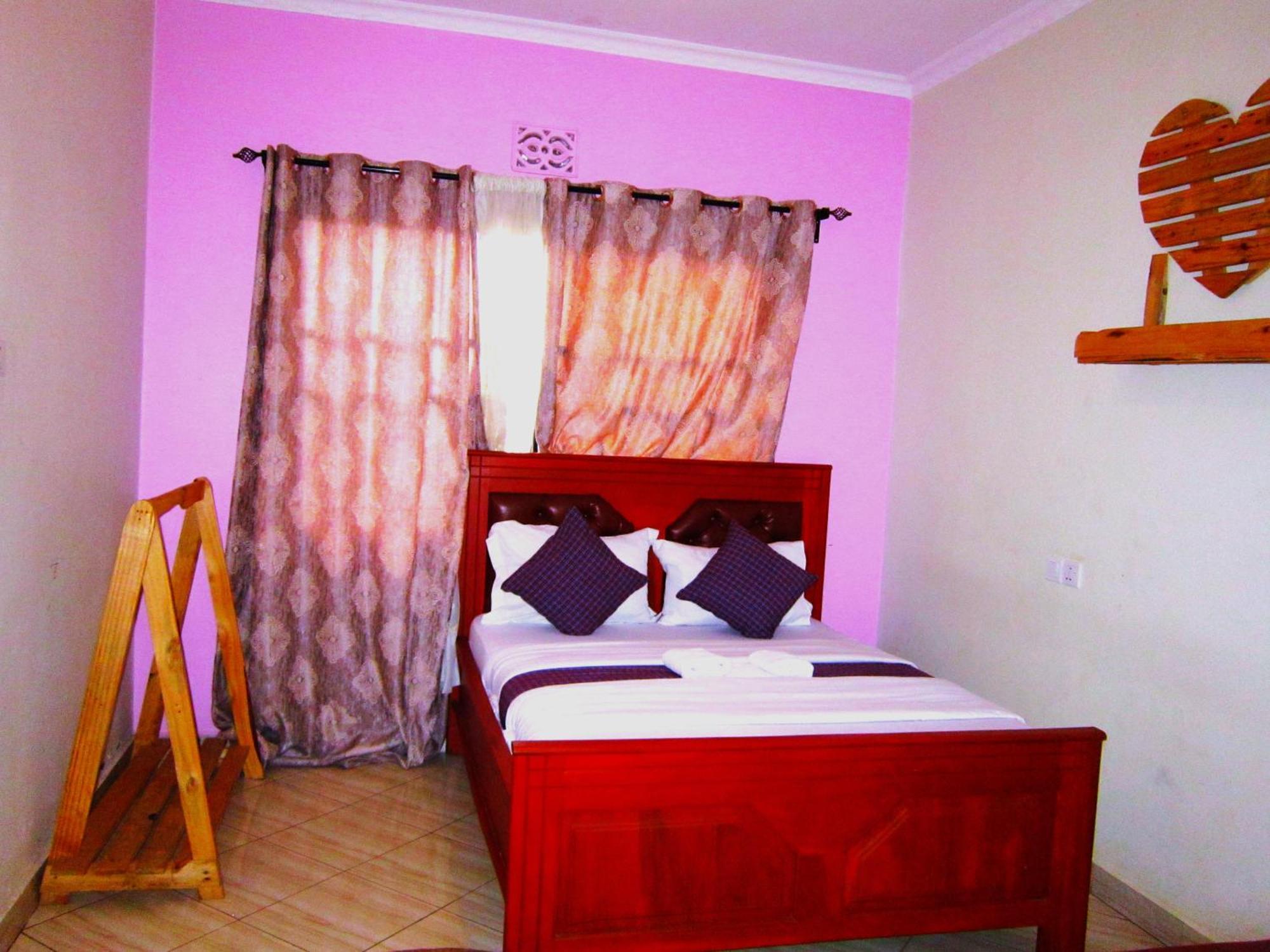 Safari Park House Bed & Breakfast Arusha Exterior photo