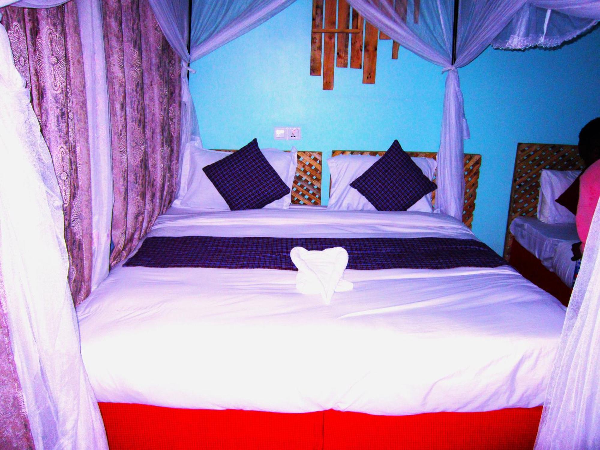 Safari Park House Bed & Breakfast Arusha Exterior photo