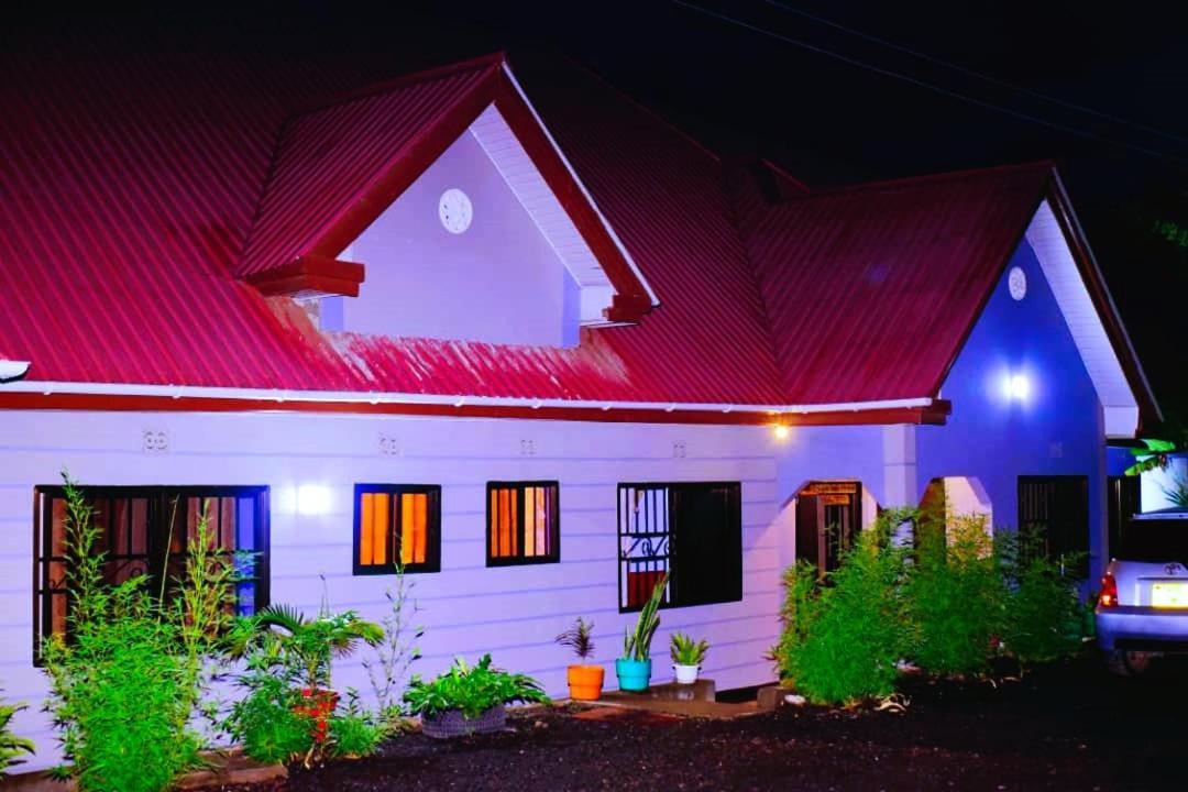 Safari Park House Bed & Breakfast Arusha Exterior photo